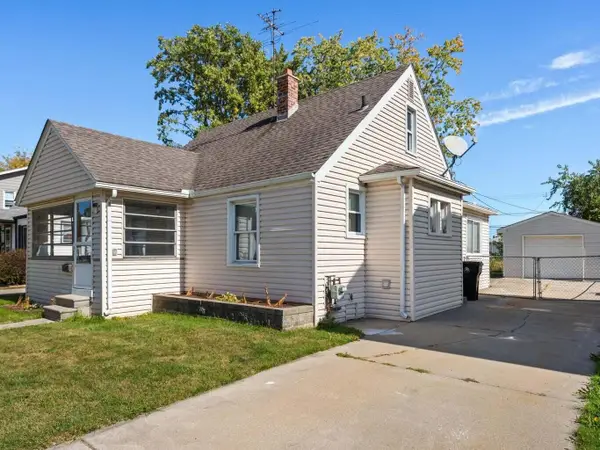 25616 Hoffmeyer Street, Roseville, MI 48066