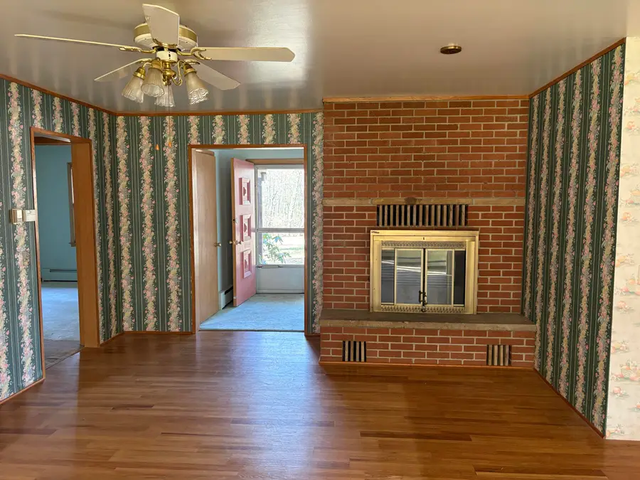 288 E 88th Street, Newaygo, MI 49337 - #2