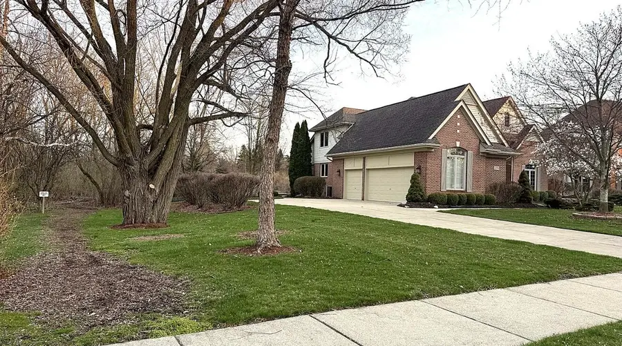 6576 Kennesaw Road, Canton, MI 48187 - #2