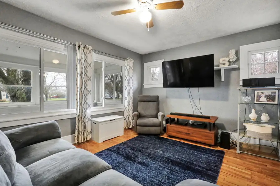 609 S Park Boulevard, Lansing, MI 48910 - #3