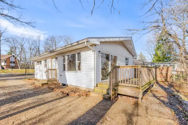 405 S Shore Drive, Battle Creek, MI 49015