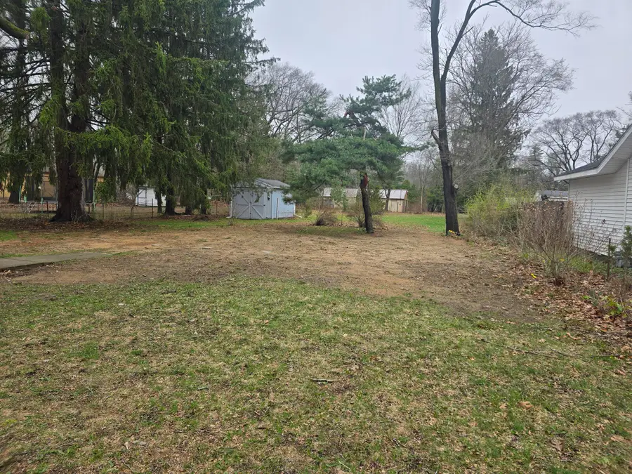 2158 E Broadway Avenue, Muskegon, MI 49444 - #2