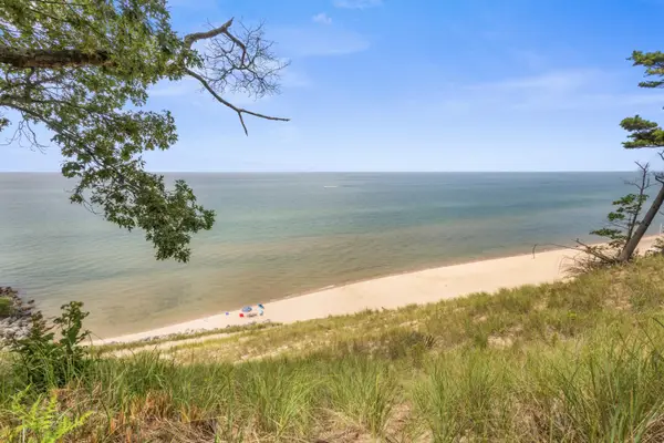 3507 Winnetaska Road, Norton Shores, MI 49441