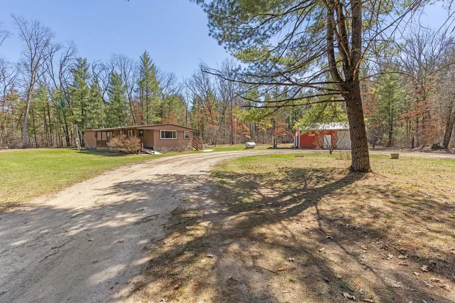 21161 W Gates Road, Howard City, MI 49329 - #2