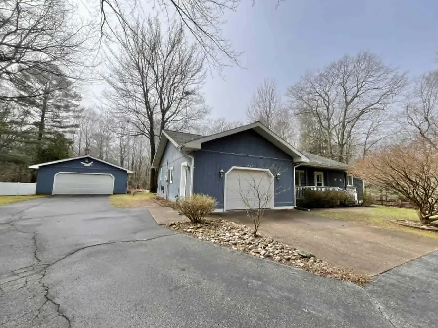 8491 W Awayin Hills Drive, New Era, MI 49446 - #2