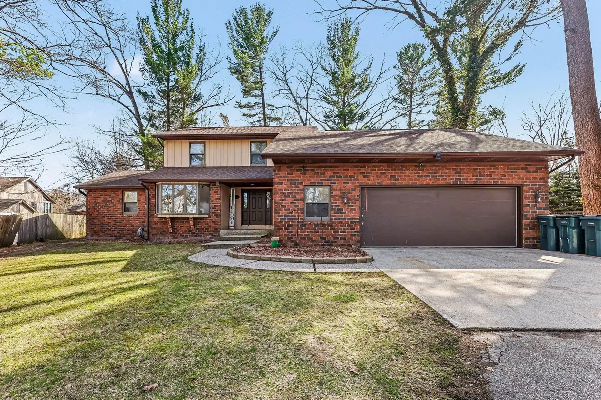 1437 Brookwood Drive, Norton Shores, MI 49441 - #1