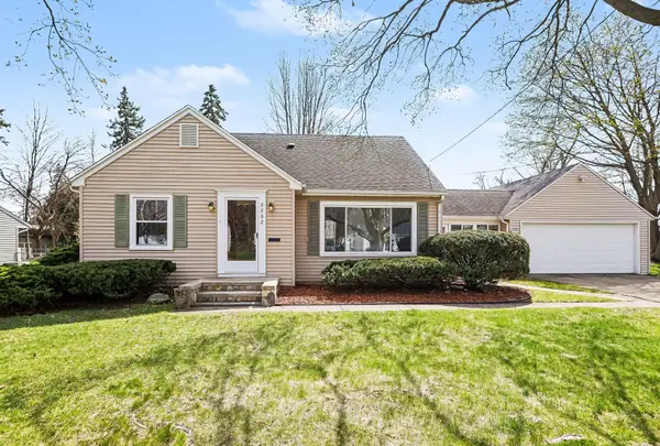 2202 Paddington Road, Kalamazoo, MI 49001