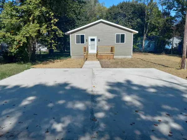 377 Parker Avenue, Benton Harbor, MI 49022