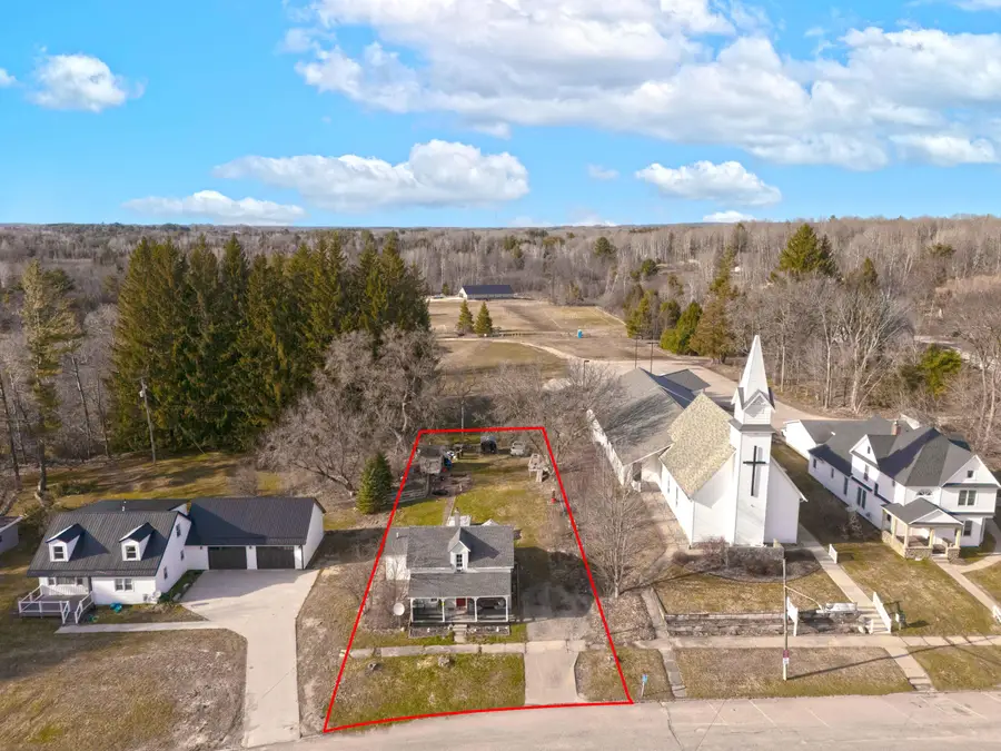 112 W Church Street, Tustin, MI 49688 - #2