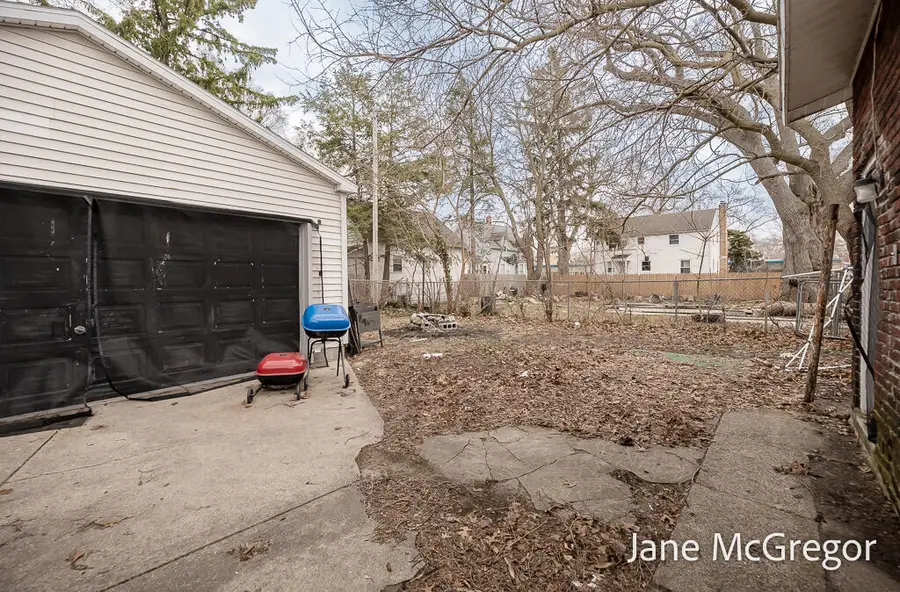 1350 Arthur Street, Muskegon, MI 49442 - #2