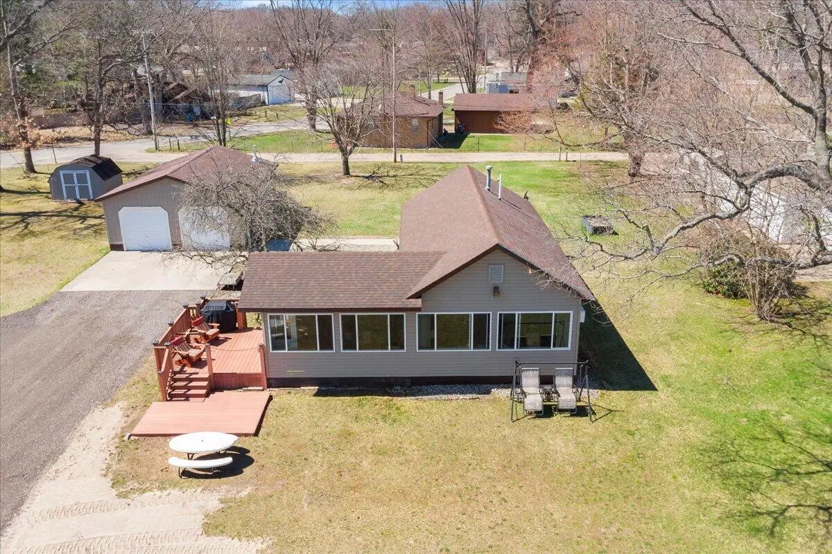 213 N Stewart Street, Muskegon, MI 49442 - #1