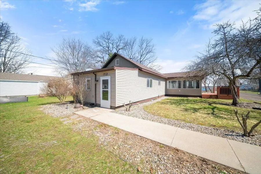 213 N Stewart Street, Muskegon, MI 49442 - #2