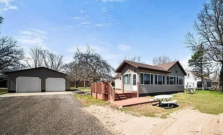 213 N Stewart Street, Muskegon, MI 49442 - #3