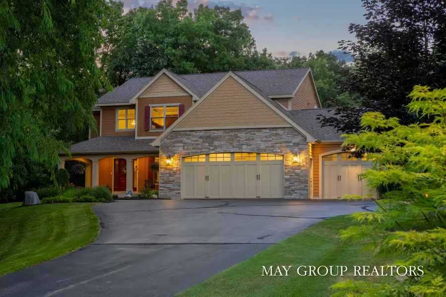 5254 Canyon River Drive Ne, Ada, MI 49301 - #2