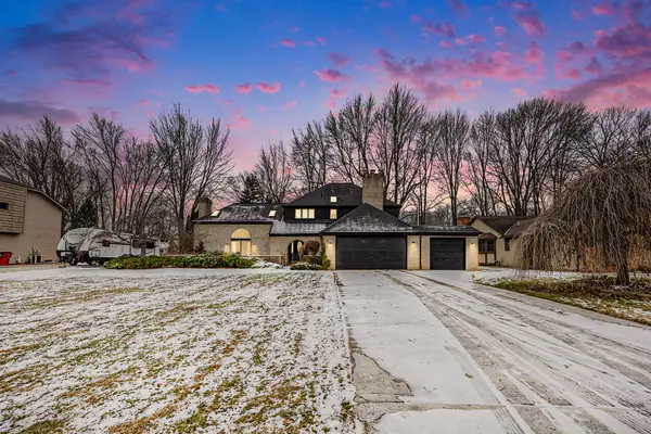 27110 Hickory Street, Harrison Township, MI 48045