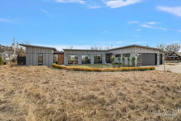 20028 North Shore Drive, Spring Lake, MI 49456