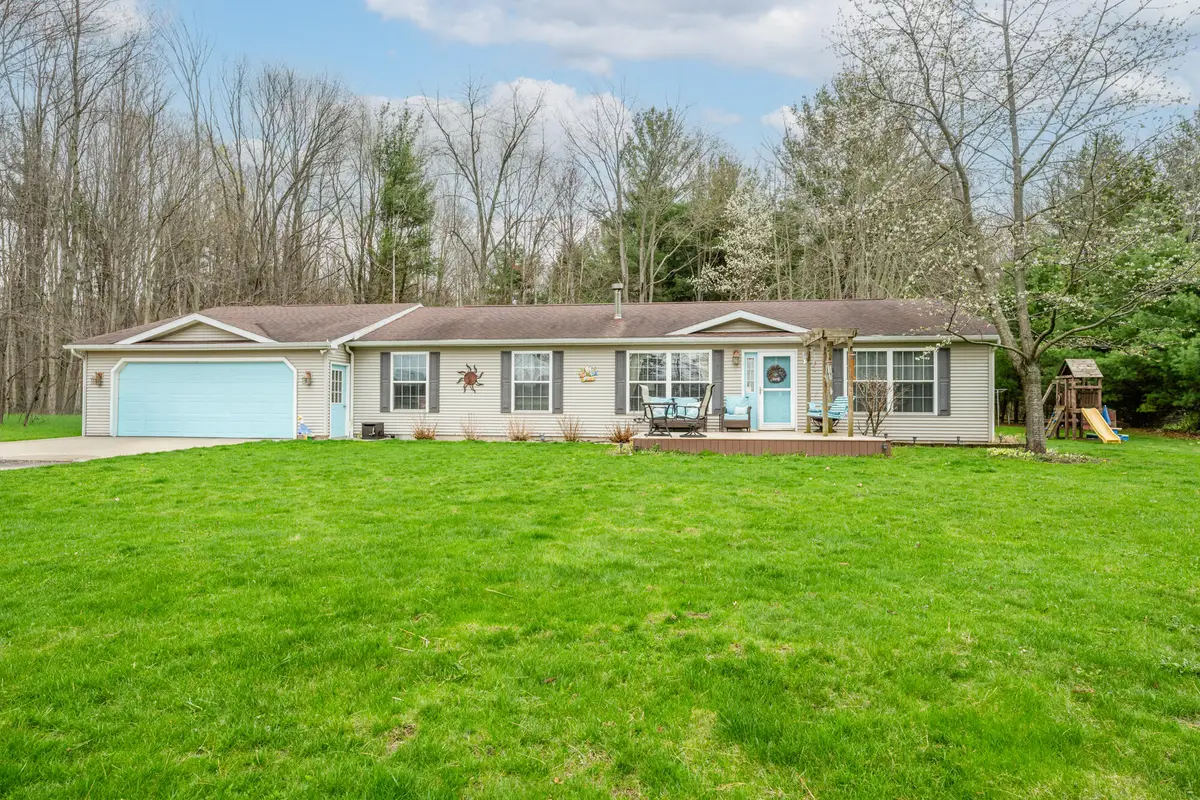 57601 70th Street, Hartford, MI 49057 - #1