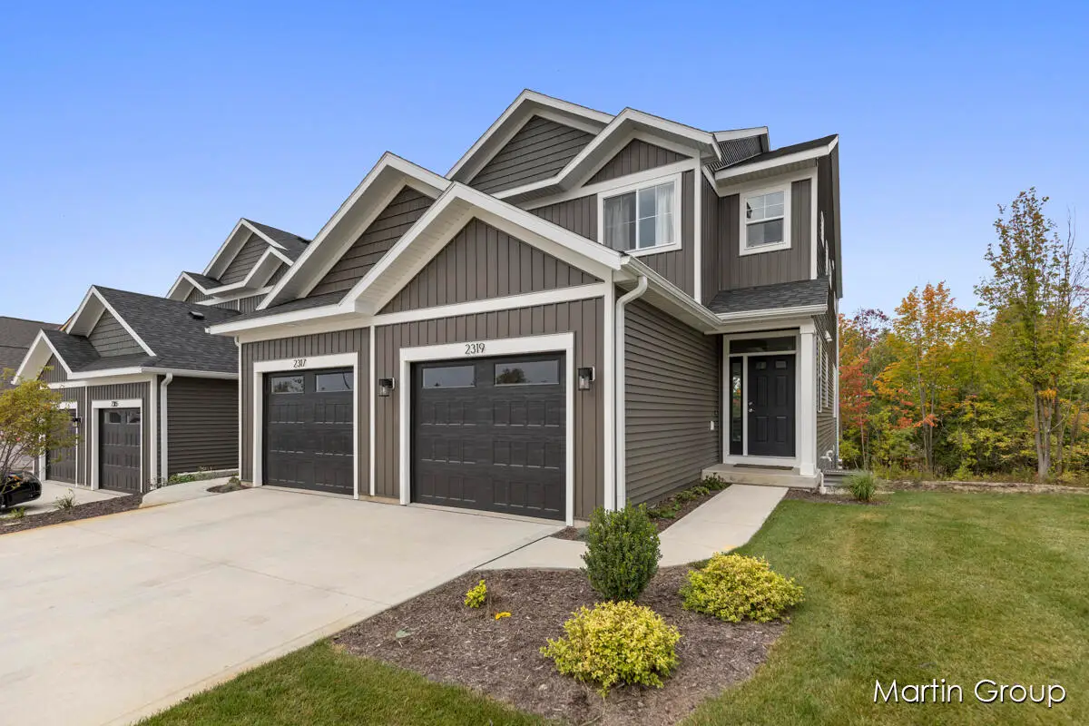 2213 Watertown Way Ne, Grand Rapids, MI 49505 - #1