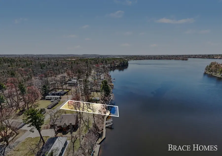 5423 Front Street, Newaygo, MI 49337 - #2