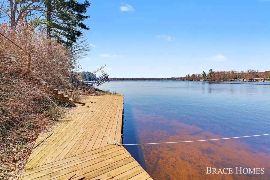 5423 Front Street, Newaygo, MI 49337 - #3