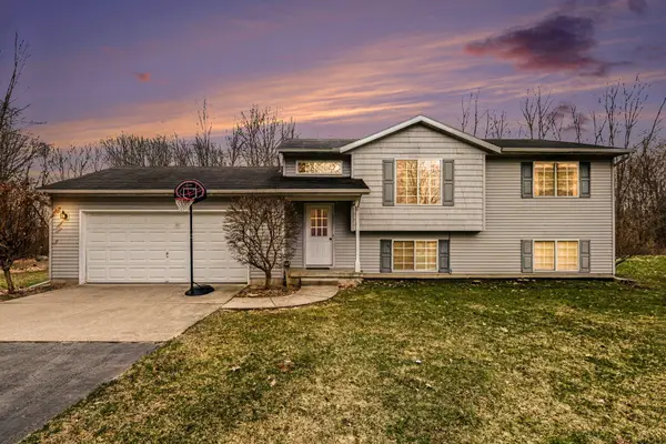 7460 15 Mile Road Ne, Cedar Springs, MI 49319