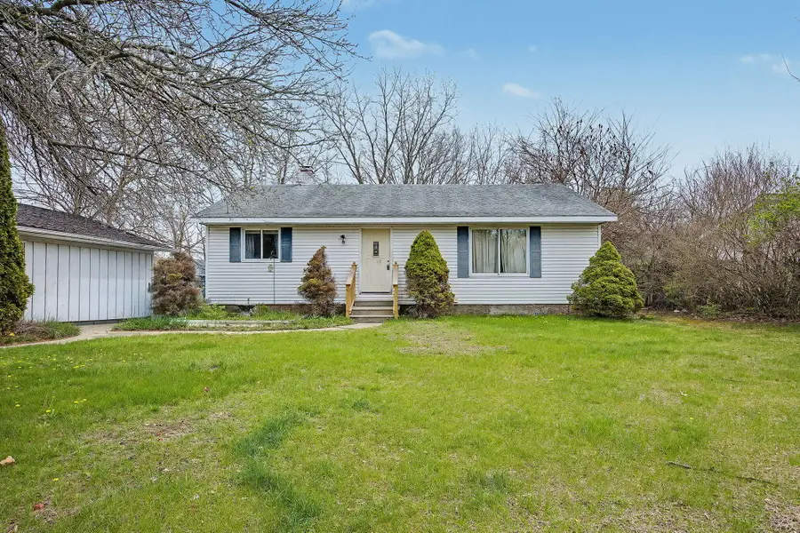 5223 S Boulder Street, Jackson, MI 49201 - #3