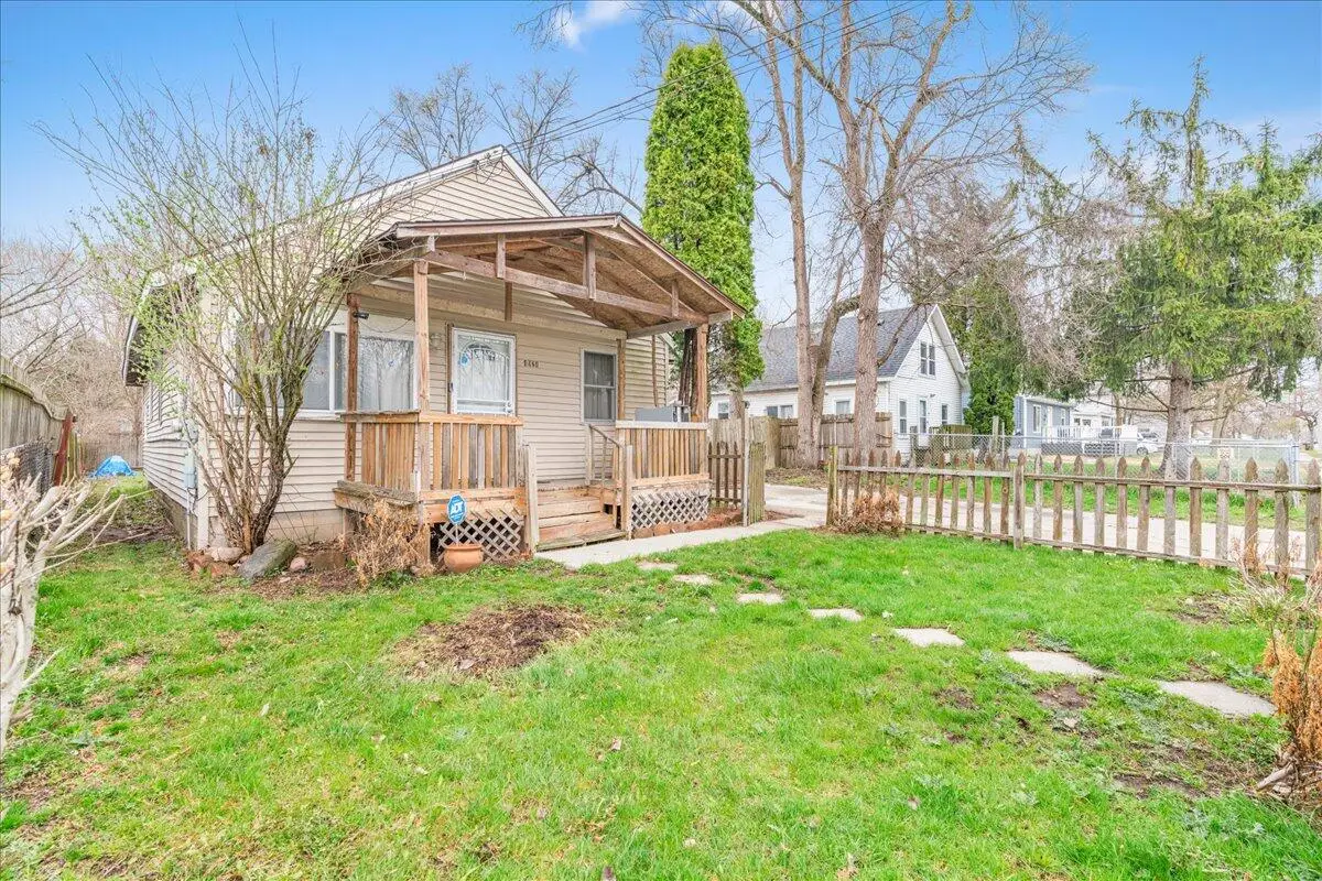 4924 Pleasant Grove Road, Lansing, MI 48910 - #1