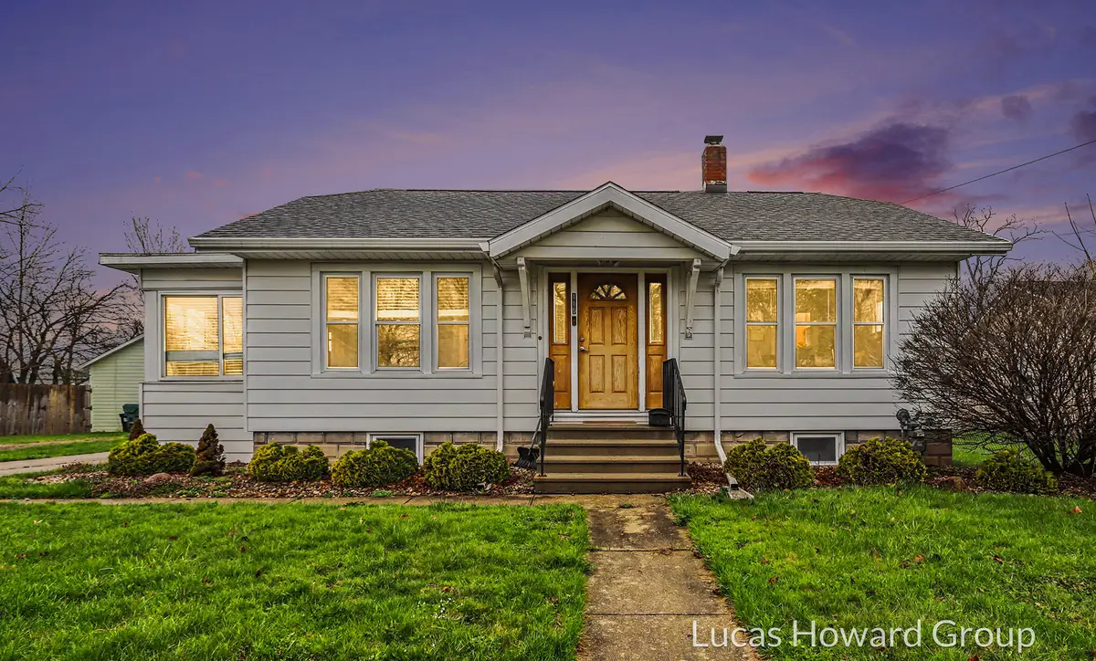 116 N Douglas Avenue, Three Rivers, MI 49093 - #1
