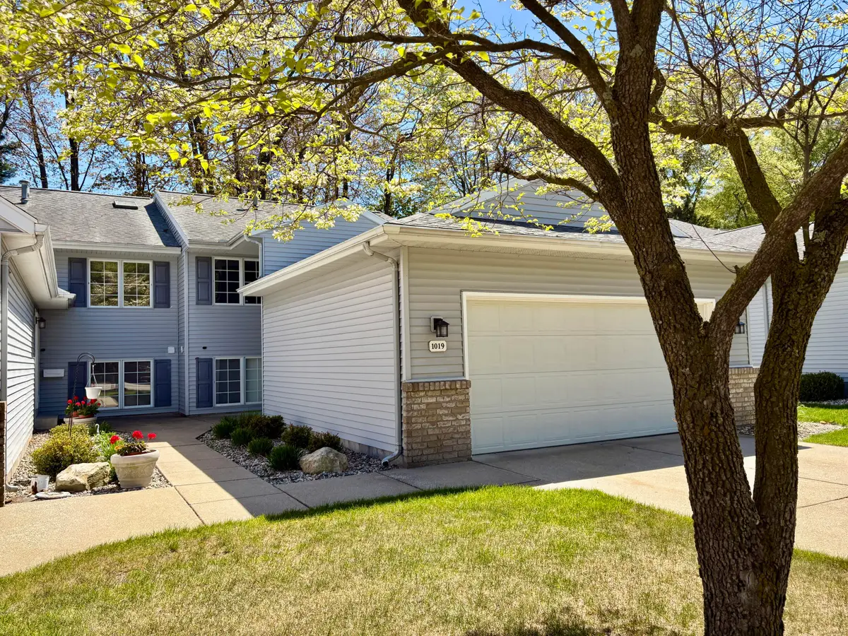 1019 Hidden Creek Drive #17, Norton Shores, MI 49441 - #1