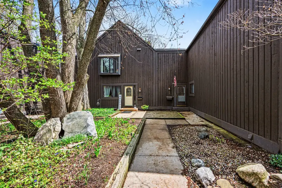 242 Dunbarton Court, Kalamazoo, MI 49006 - #2