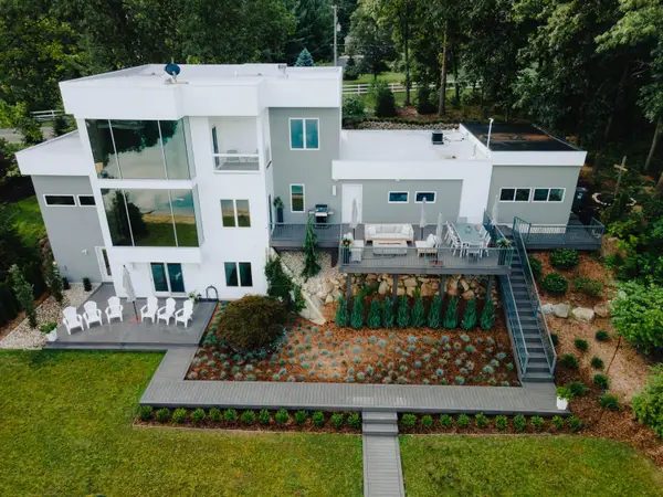 2401 4 Mile Road Ne, Grand Rapids, MI 49525