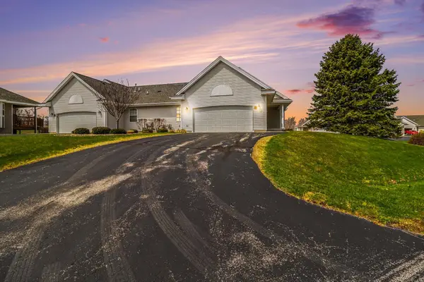 210 S Lighthouse Way, Manistee, MI 49660