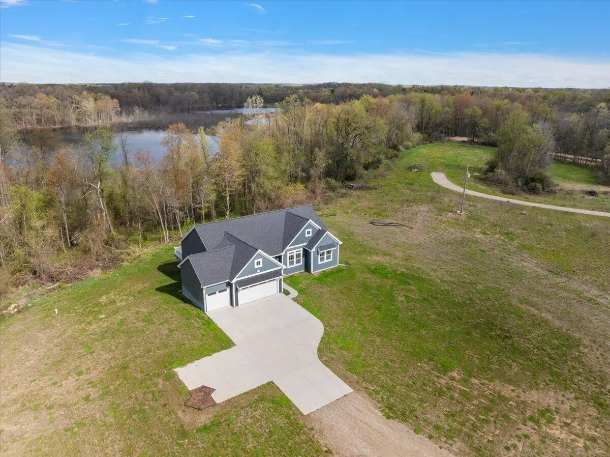 8275 Mcarthur Avenue Ne, Belding, MI 48809 - #1
