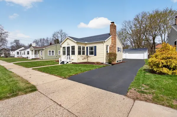 756 Elmwood Avenue, Jackson, MI 49203