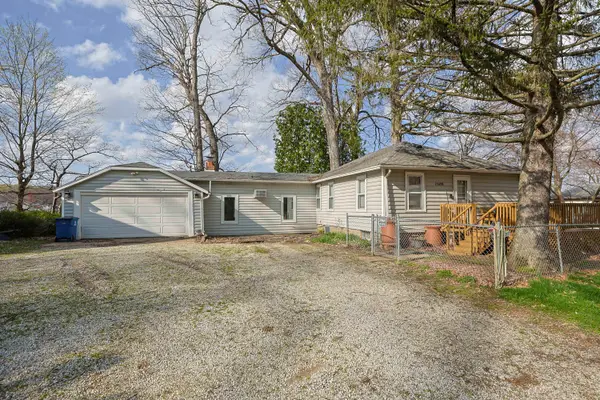 15899 Lakeview Drive, Buchanan, MI 49107