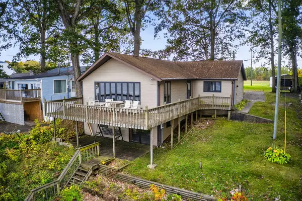 48168 70th Avenue, Decatur, MI 49045