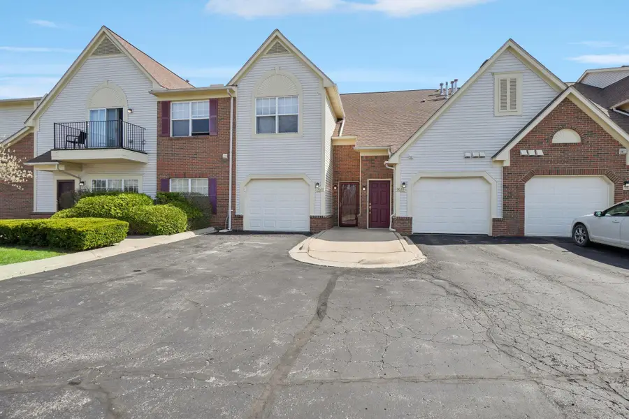 9631 Lakeside Drive #68, Ypsilanti, MI 48197 - #2