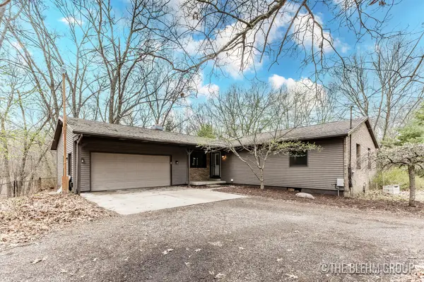 540 Auburn Trail Se, Ada, MI 49301