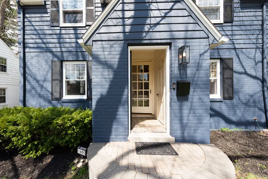 1605 E Stadium Boulevard, Ann Arbor, MI 48104 - #3