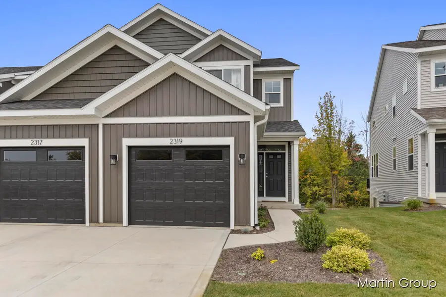2241 Watertown Way Ne, Grand Rapids, MI 49505 - #2