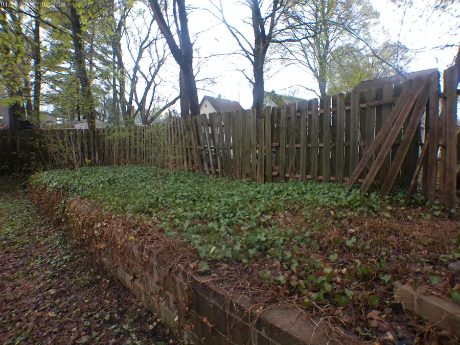 426 Madison Street, Jackson, MI 49202 - #3