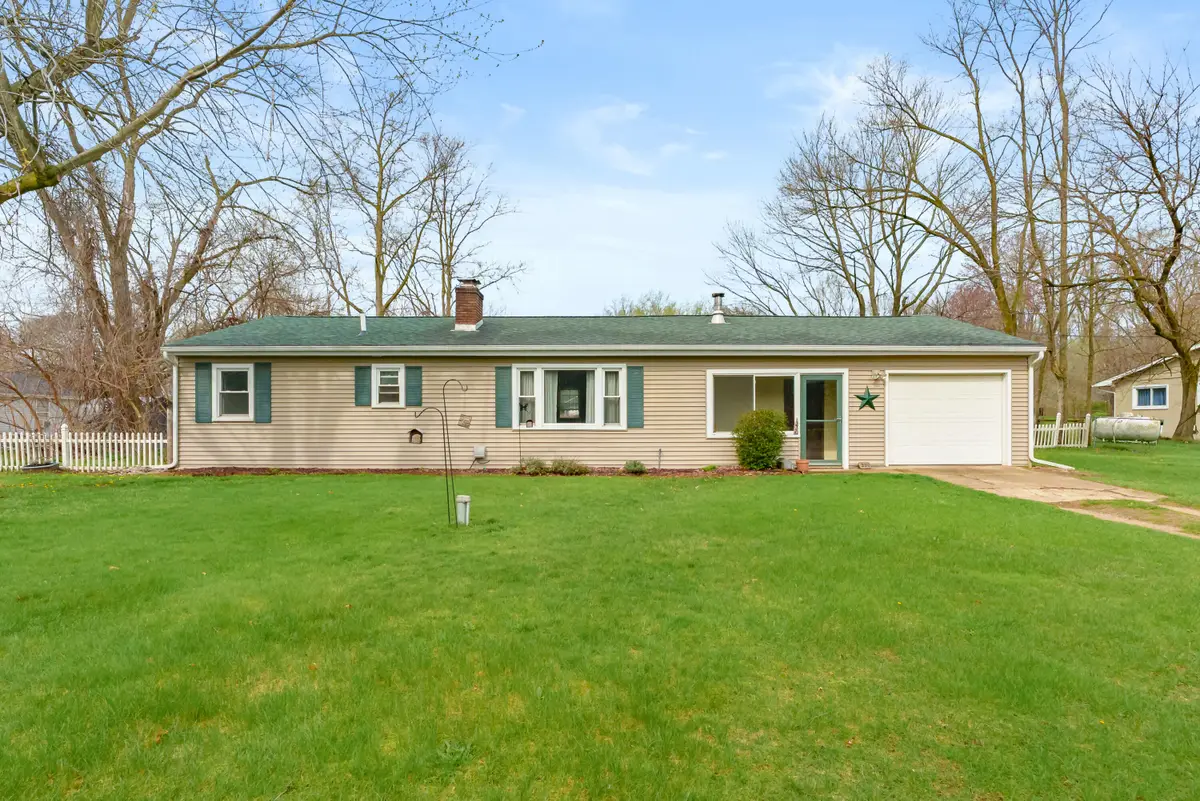 220 Mary Street, Plainwell, MI 49080 - #1