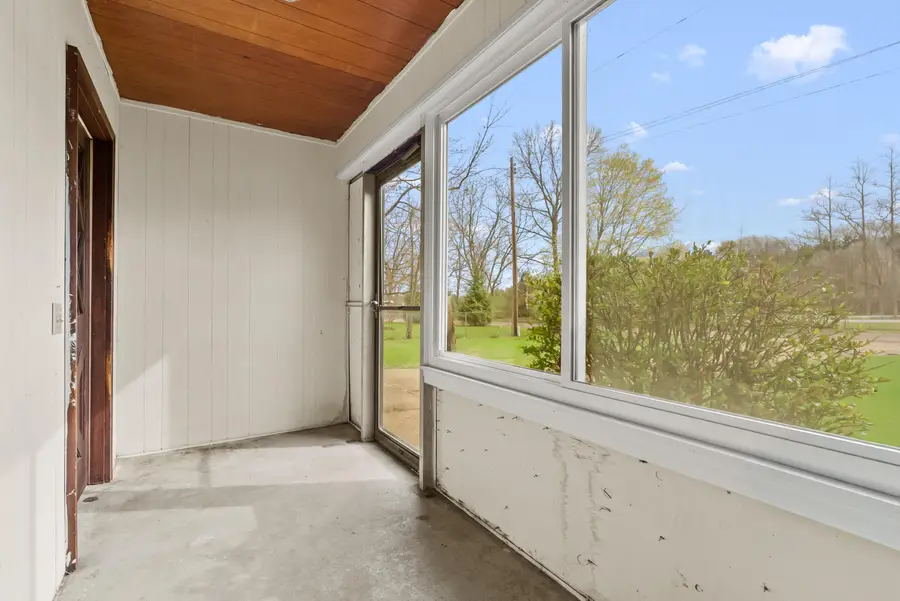 220 Mary Street, Plainwell, MI 49080 - #2