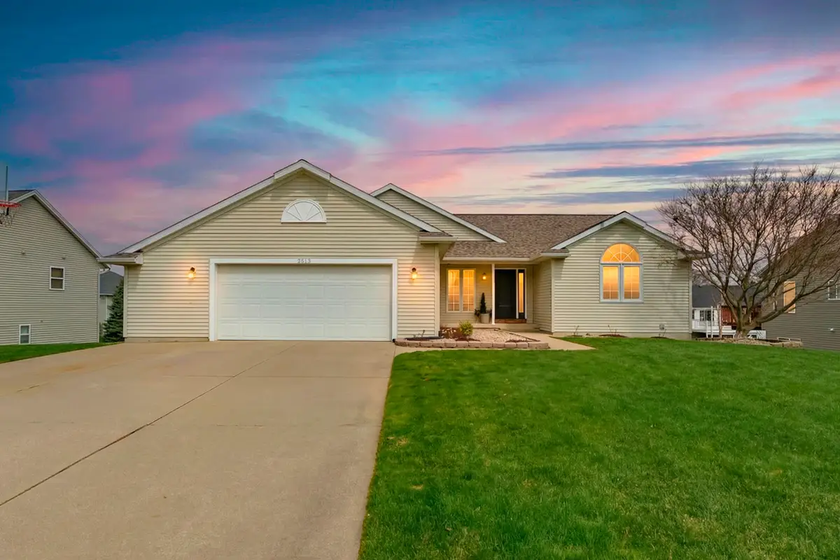 2513 Willow Ridge Drive, Jenison, MI 49428 - #1