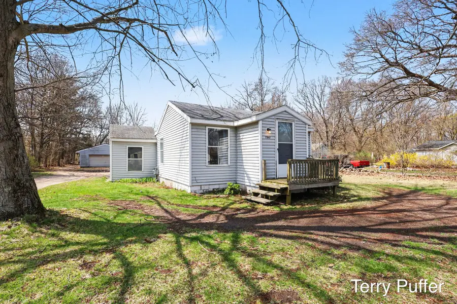 1941 Interwood Street, Muskegon, MI 49442 - #3
