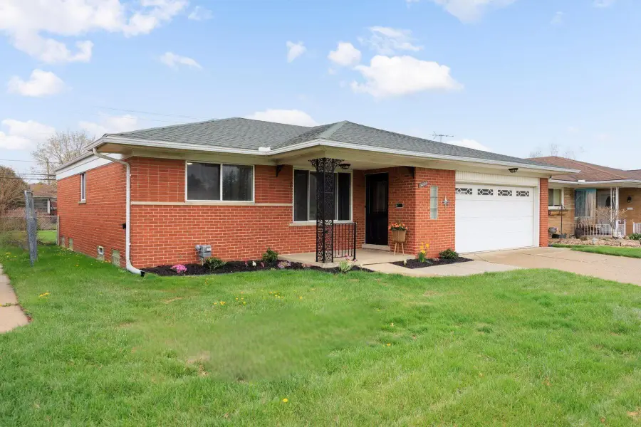 11095 Martin Road, Warren, MI 48093 - #2