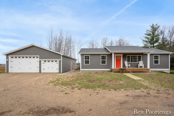 18351 W Howard City-edmore Rd, Howard City, MI 49329