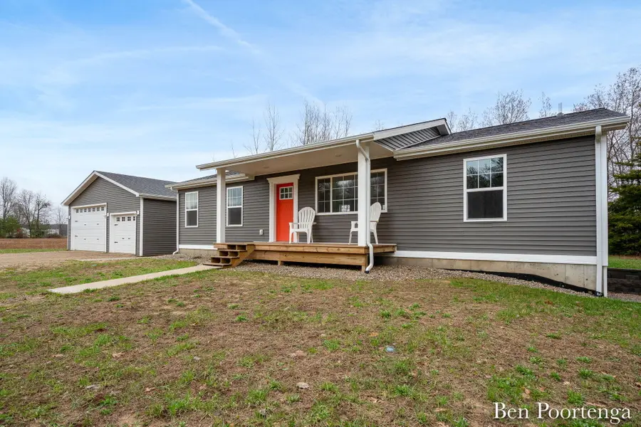 18351 W Howard City-edmore Rd, Howard City, MI 49329 - #2