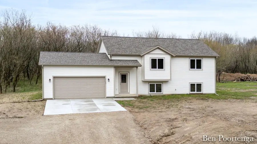 14123 Beardslee Street Ne, Greenville, MI 48838 - #2