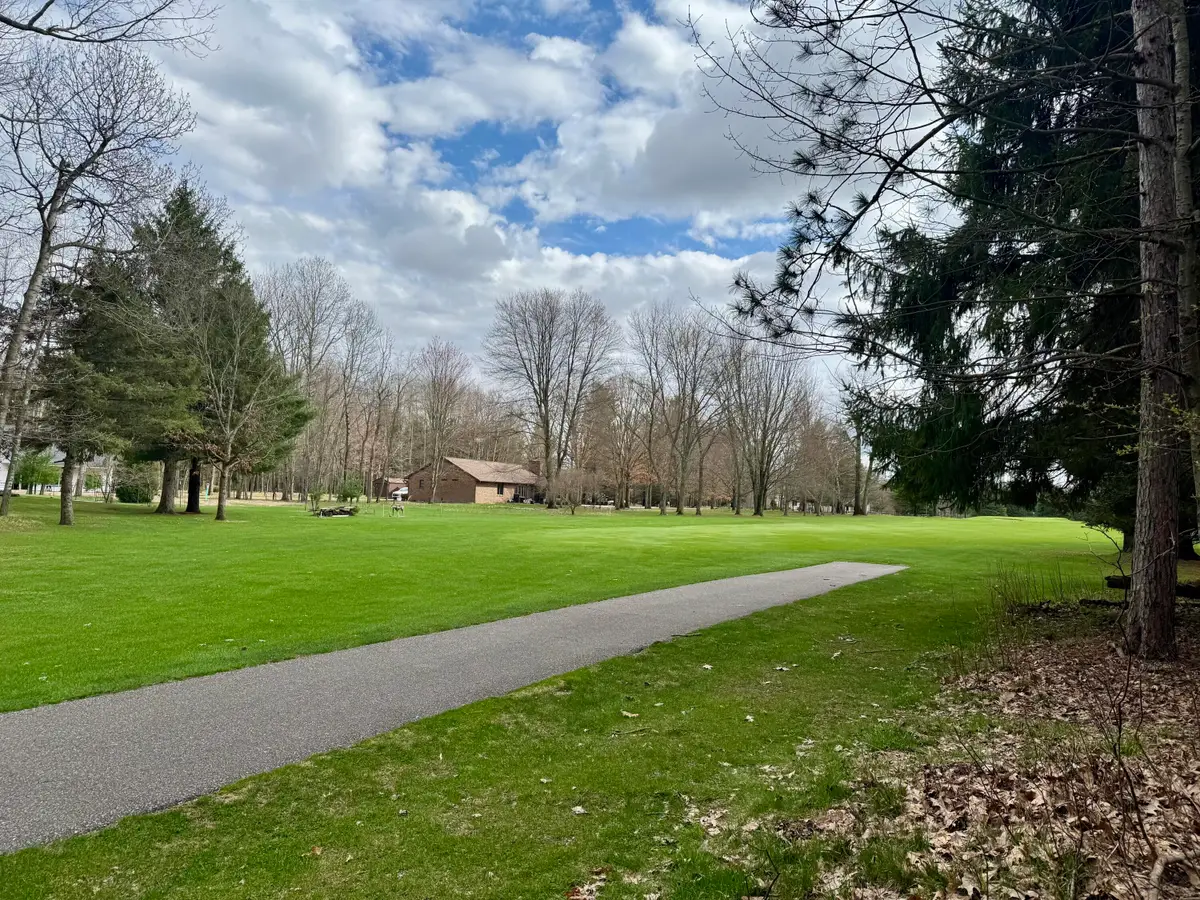 6798 Beechnut Ridge, Canadian Lakes, MI 49346 - #1